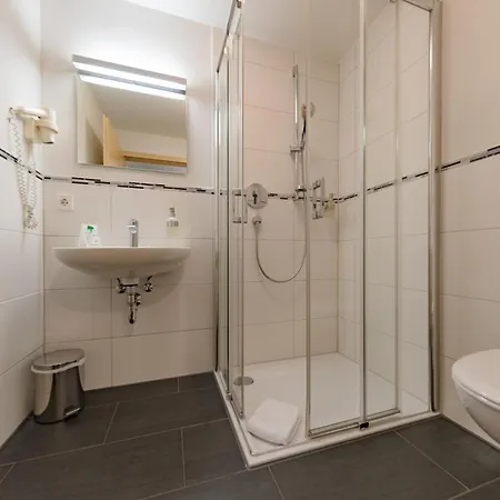 Отель Hotel-restaurant Romerhof Херренбург